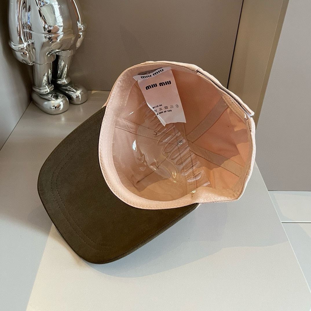 Miu Miu Caps